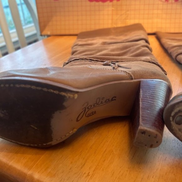 Vintage Zodiac Boots 7.5 Suede ca 1982 - Picture 4 of 6